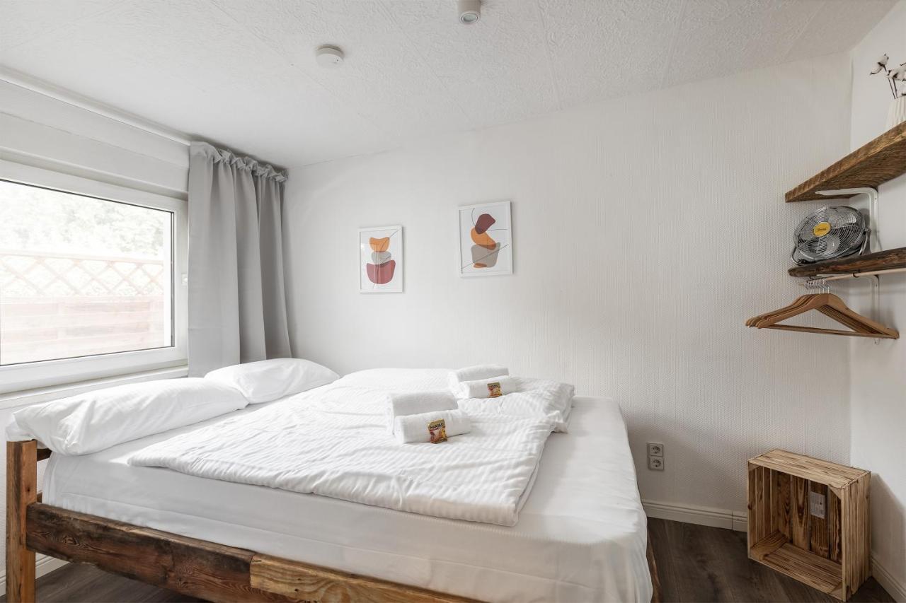 יואכימסטאל Am Grimnitzsee Gemutliches Tiny House Bungalow Mit Sauna Und Kamin מראה חיצוני תמונה