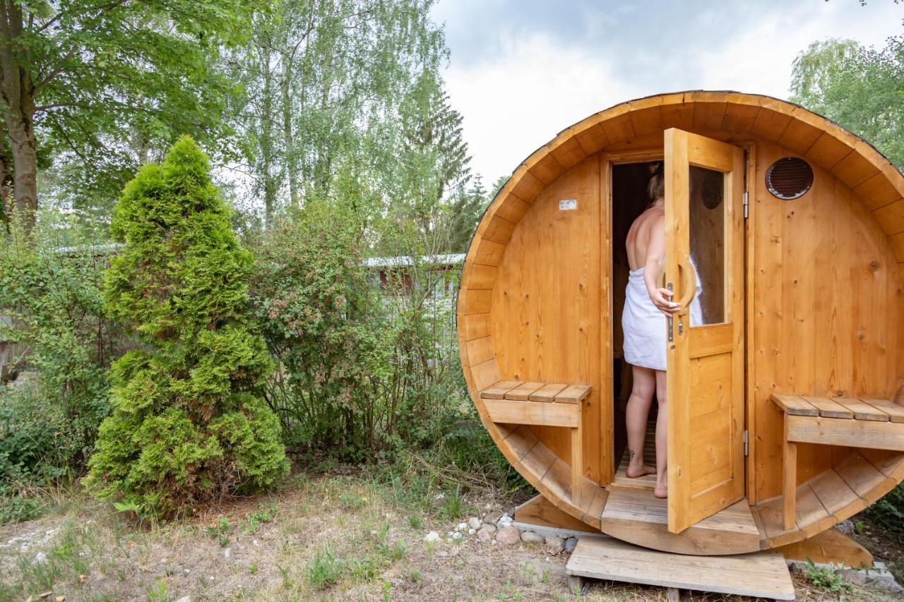 יואכימסטאל Am Grimnitzsee Gemutliches Tiny House Bungalow Mit Sauna Und Kamin מראה חיצוני תמונה