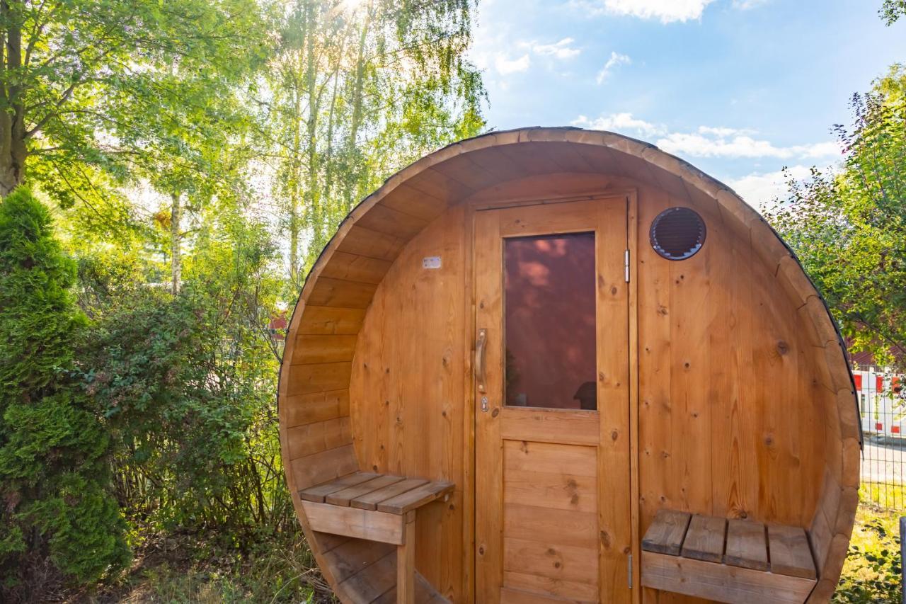 יואכימסטאל Am Grimnitzsee Gemutliches Tiny House Bungalow Mit Sauna Und Kamin מראה חיצוני תמונה